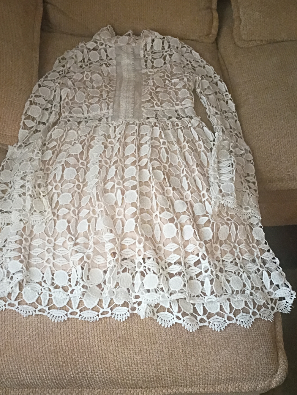 Women's White Lace Long-Sleeve Crochet Dress